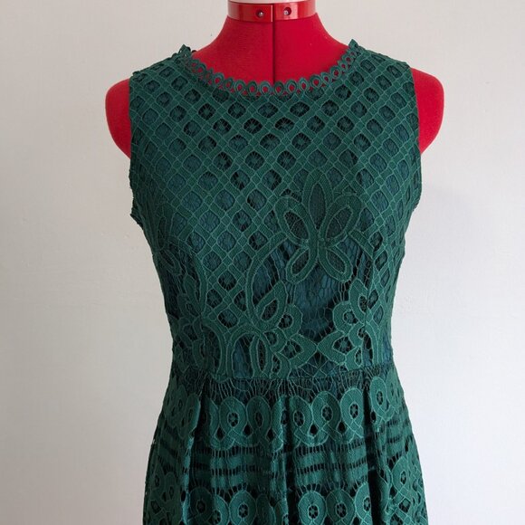 Midi Length Green Lace Dress Size Medium - Picture 3 of 10
